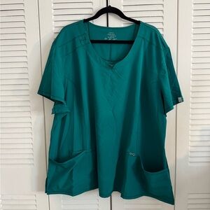 Cherokee Infinity Women’s 3 pocket STRETCH Round neck Scrub Top in HUNTER